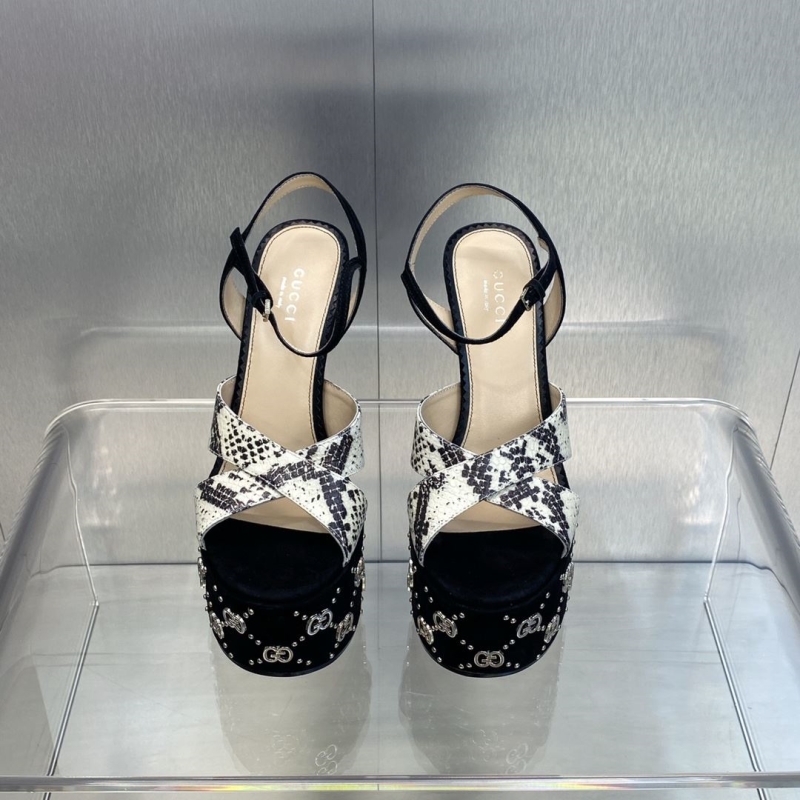 G*u*i high heels